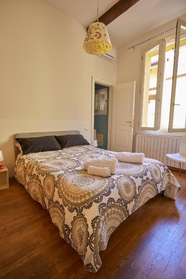 Silent And Cosy Apartment Free Netflix And Disney Plus โบโลญญา ภายนอก รูปภาพ