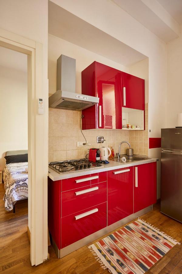 Silent And Cosy Apartment Free Netflix And Disney Plus โบโลญญา ภายนอก รูปภาพ