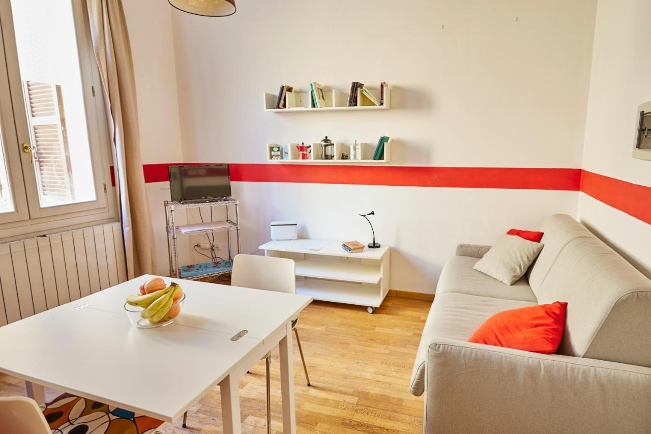 Silent And Cosy Apartment Free Netflix And Disney Plus โบโลญญา ภายนอก รูปภาพ