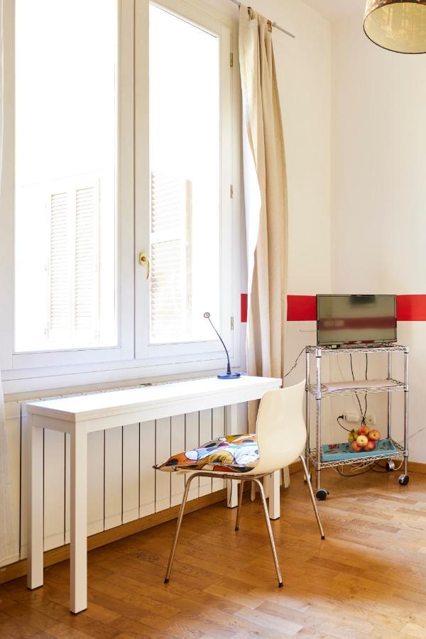 Silent And Cosy Apartment Free Netflix And Disney Plus โบโลญญา ภายนอก รูปภาพ