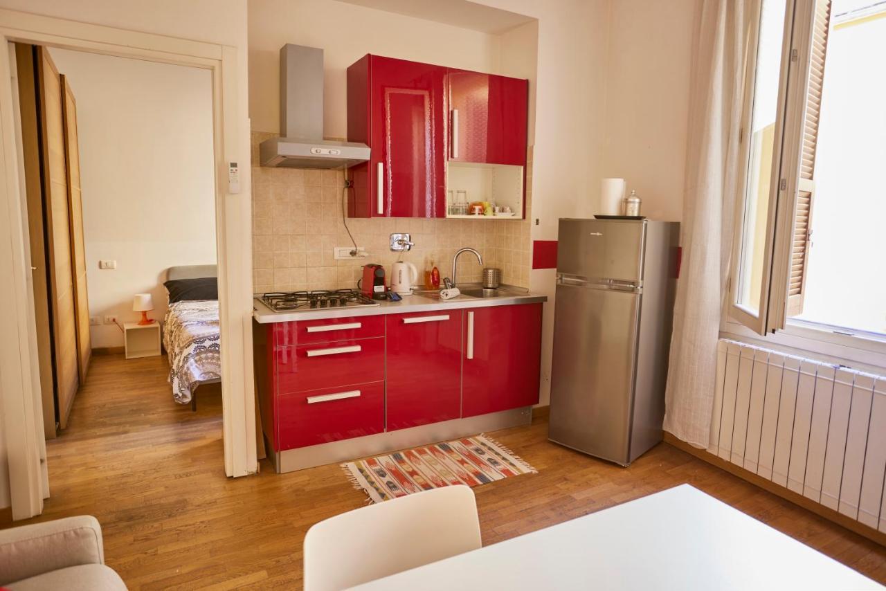 Silent And Cosy Apartment Free Netflix And Disney Plus โบโลญญา ภายนอก รูปภาพ