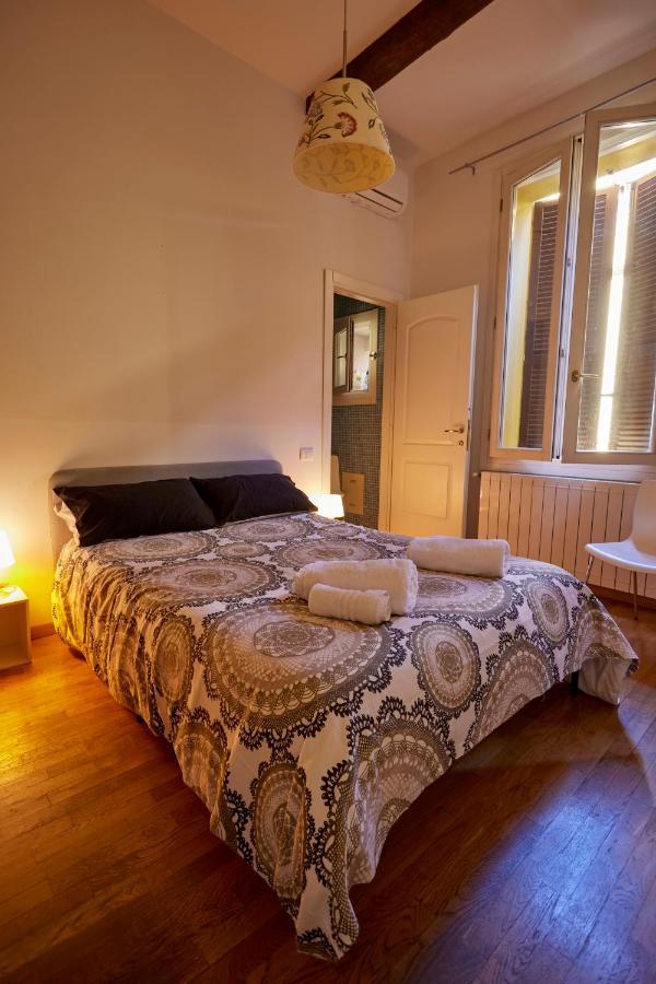Silent And Cosy Apartment Free Netflix And Disney Plus โบโลญญา ภายนอก รูปภาพ
